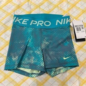 NWT Nike Pro Dri-FIT 3" Mid-Rise Teal Dot Training Shorts - Size XS